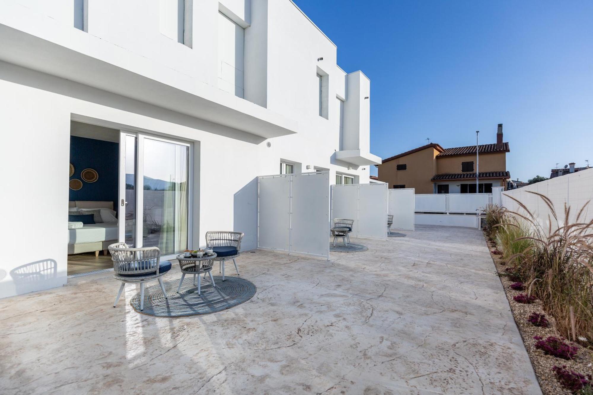 Delphis Pula Rooms Екстериор снимка